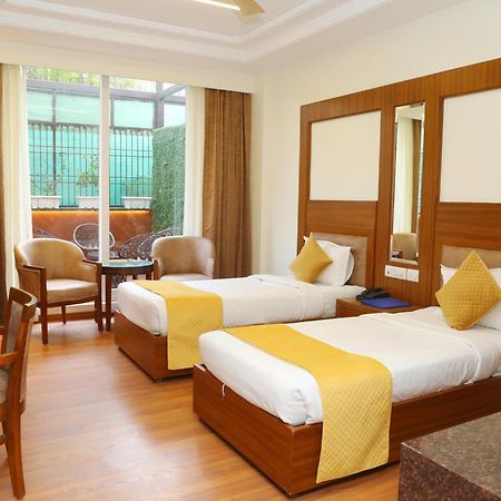 Karon Hotels - Lajpat Nagar Yeni Delhi Dış mekan fotoğraf