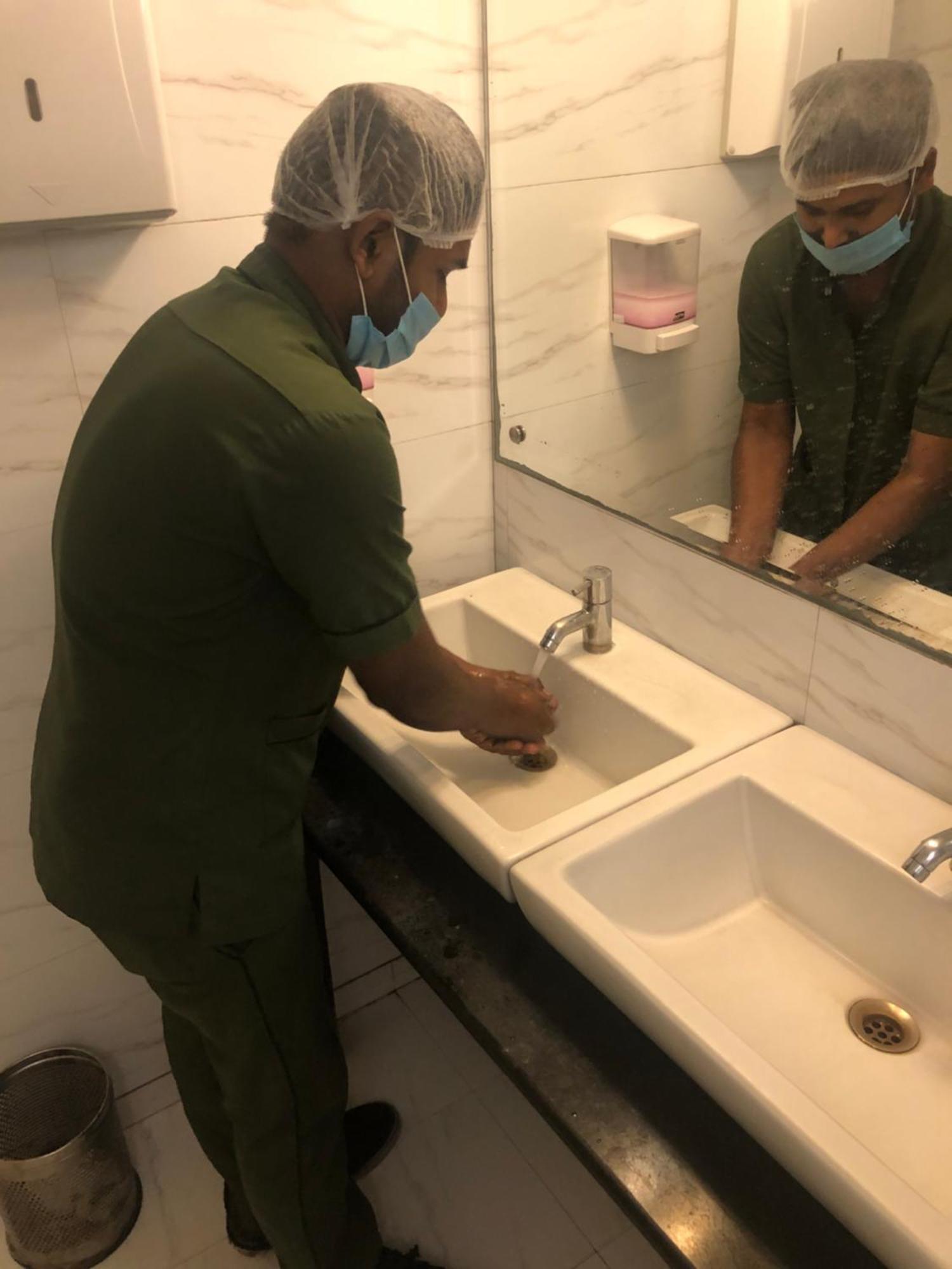 Karon Hotels - Lajpat Nagar Yeni Delhi Dış mekan fotoğraf