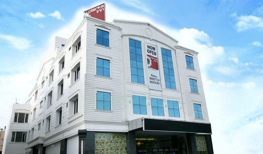 Karon Hotels - Lajpat Nagar Yeni Delhi Dış mekan fotoğraf